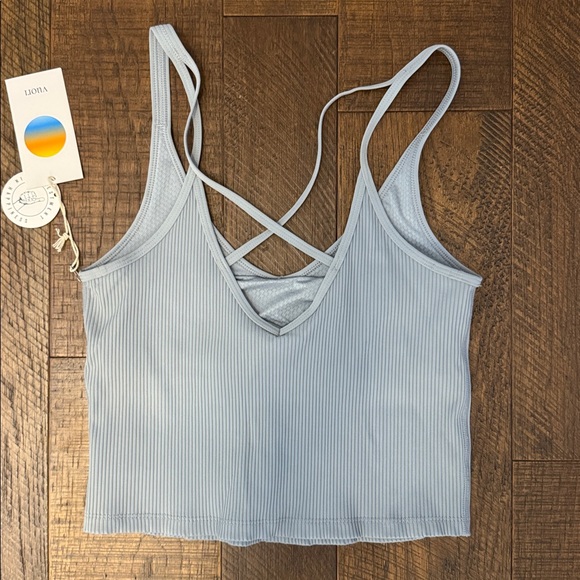 New Vuori Rib Crop Tank in Light Cloud size medium - Picture 9 of 10